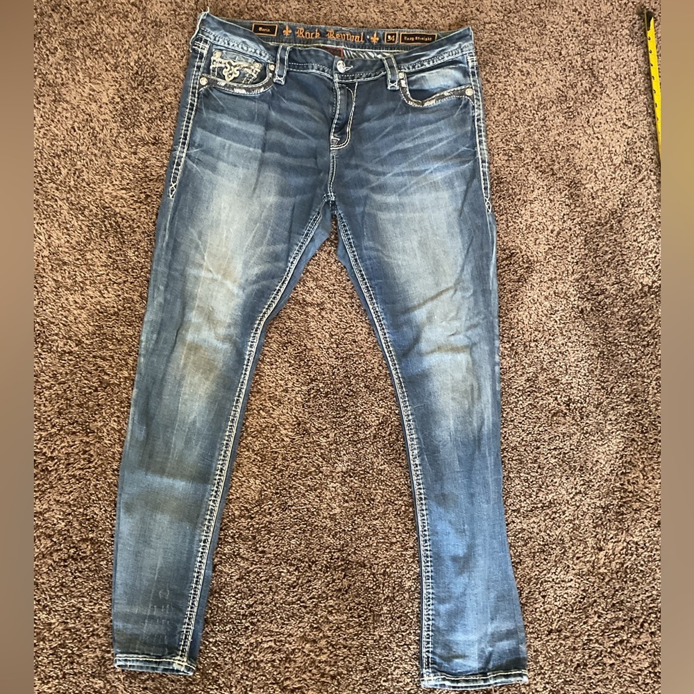 Preowned Rock Revival Boris or Doris Easy Straight Jeans wms sz 34